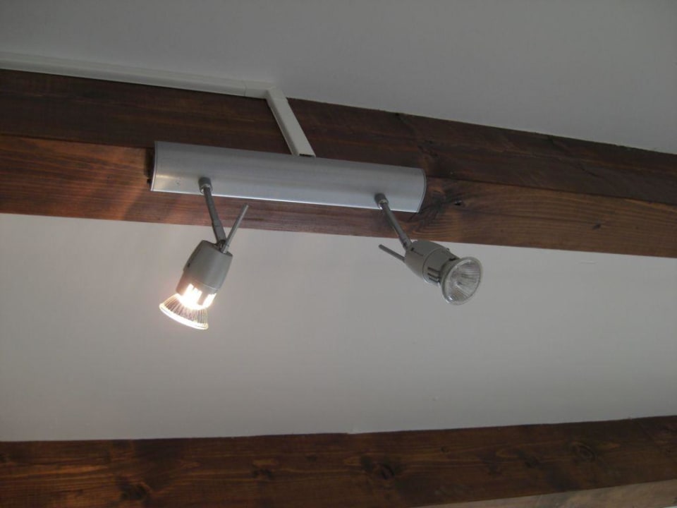 Deckenleuchte im Bad Hotel Son Trobat Wellness & Spa