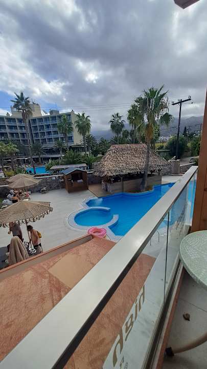 Zimmer High Beach Resort