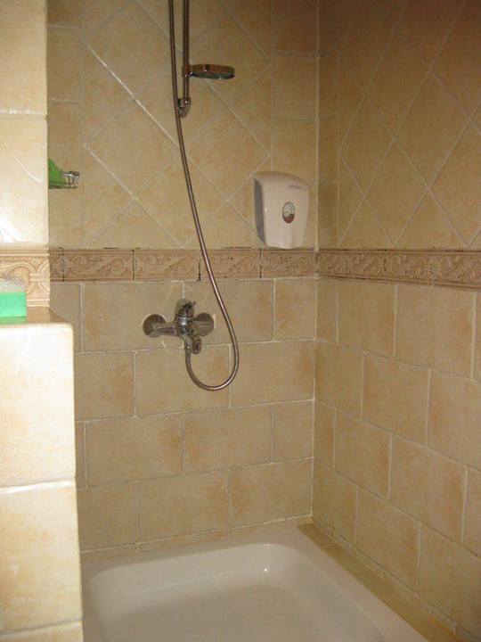 Душ в номере Pickalbatros Alf Leila Wa Leila Resort - Neverland Hurghada