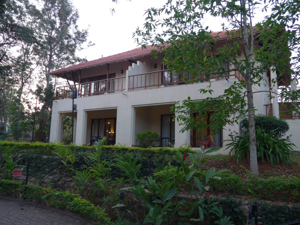 Blick zu den Zimmern The Gateway Hotel KM Road