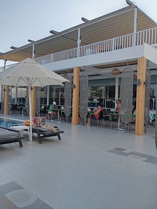 Gastro Petunya Beach Resort