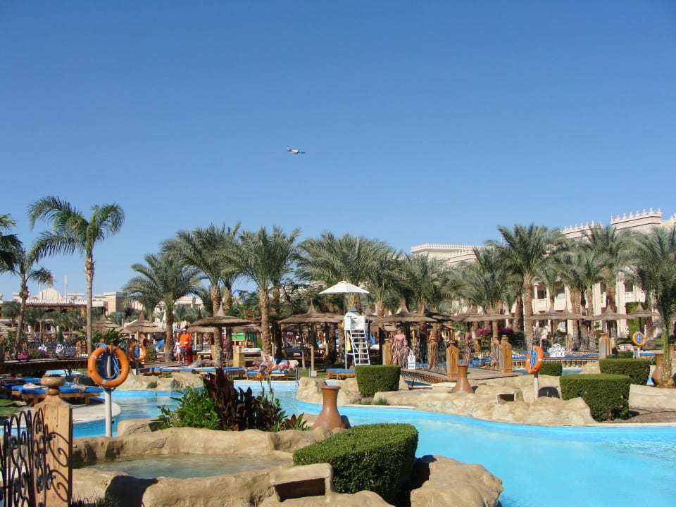 Вид на бассейн Pickalbatros Palace Resort