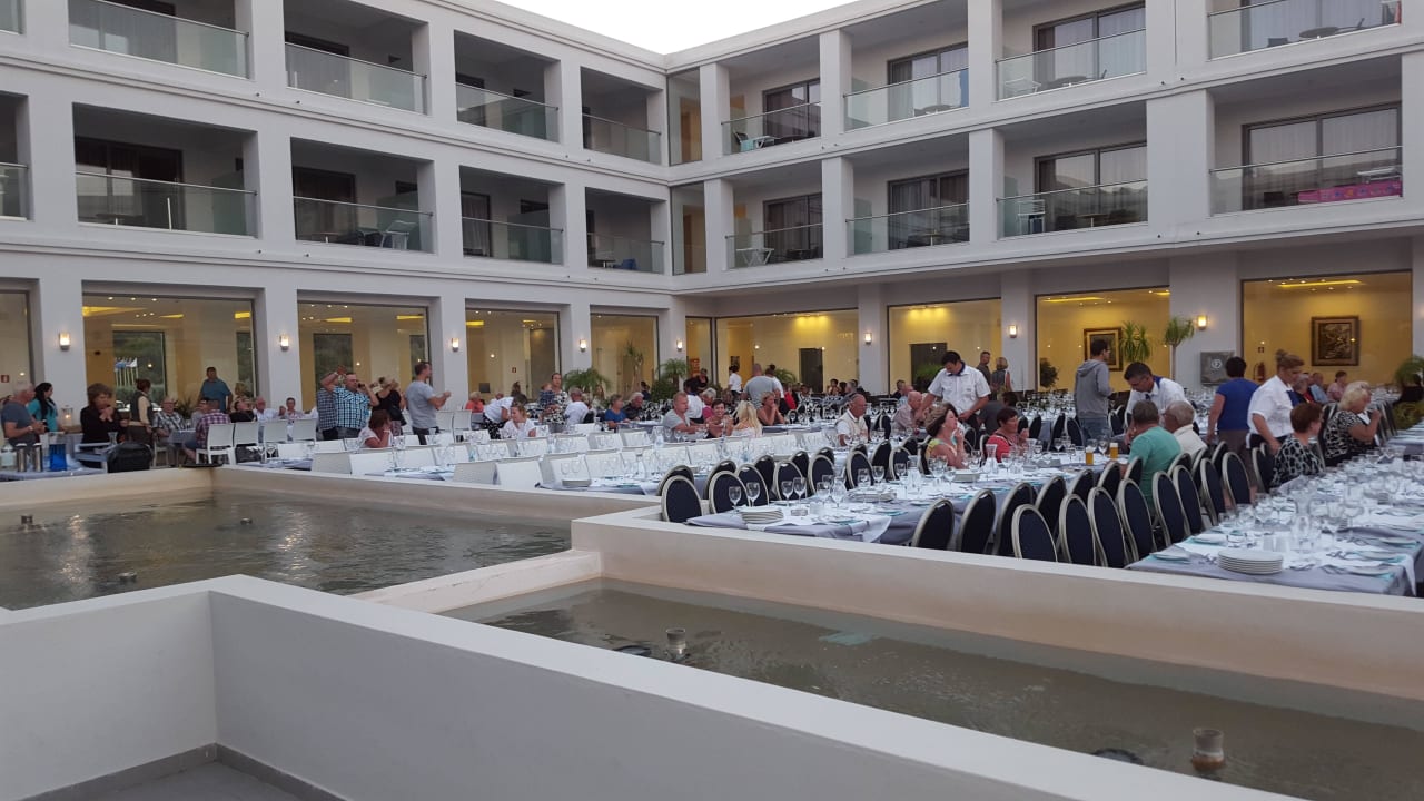 Einmaliges Essen in Galaform Asterias Beach Resort