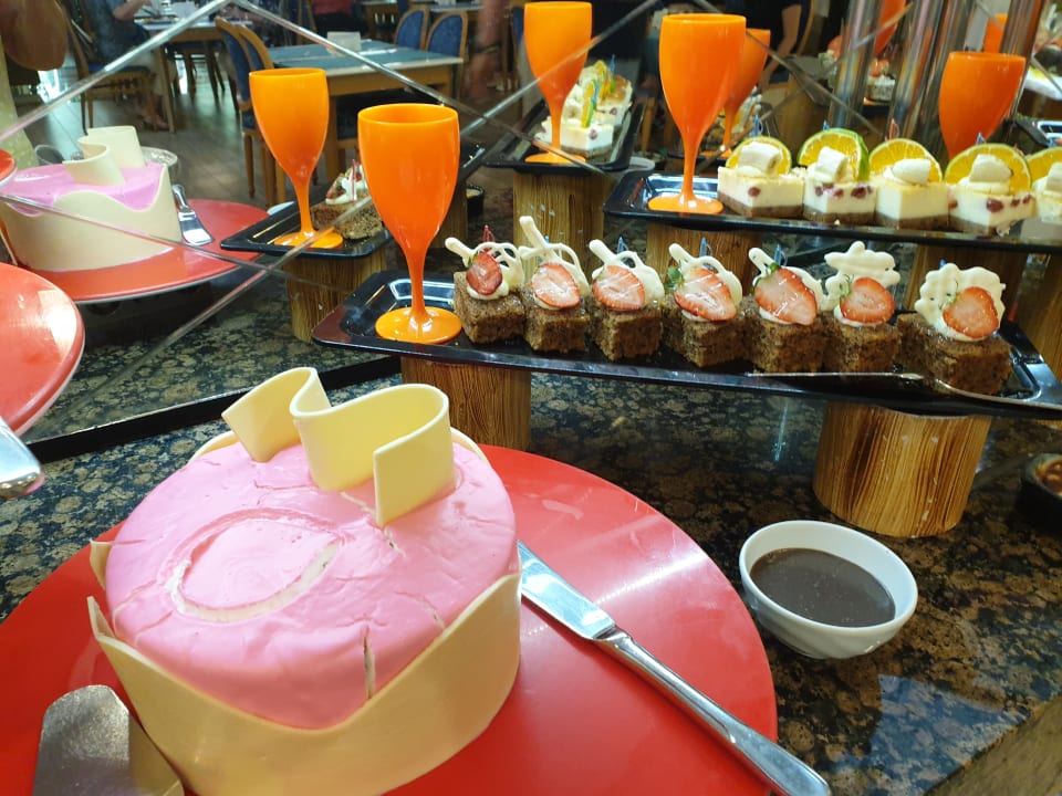 Gastro Dream World Resort & Spa