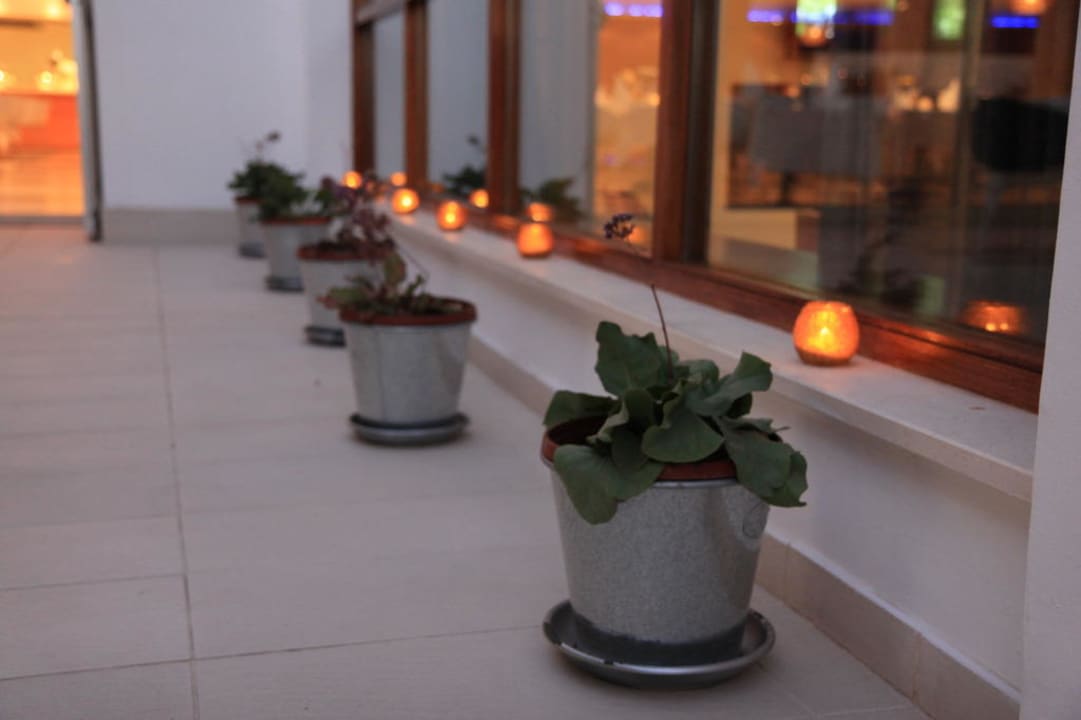 Kerzen Napa Mermaid Hotel & Suites