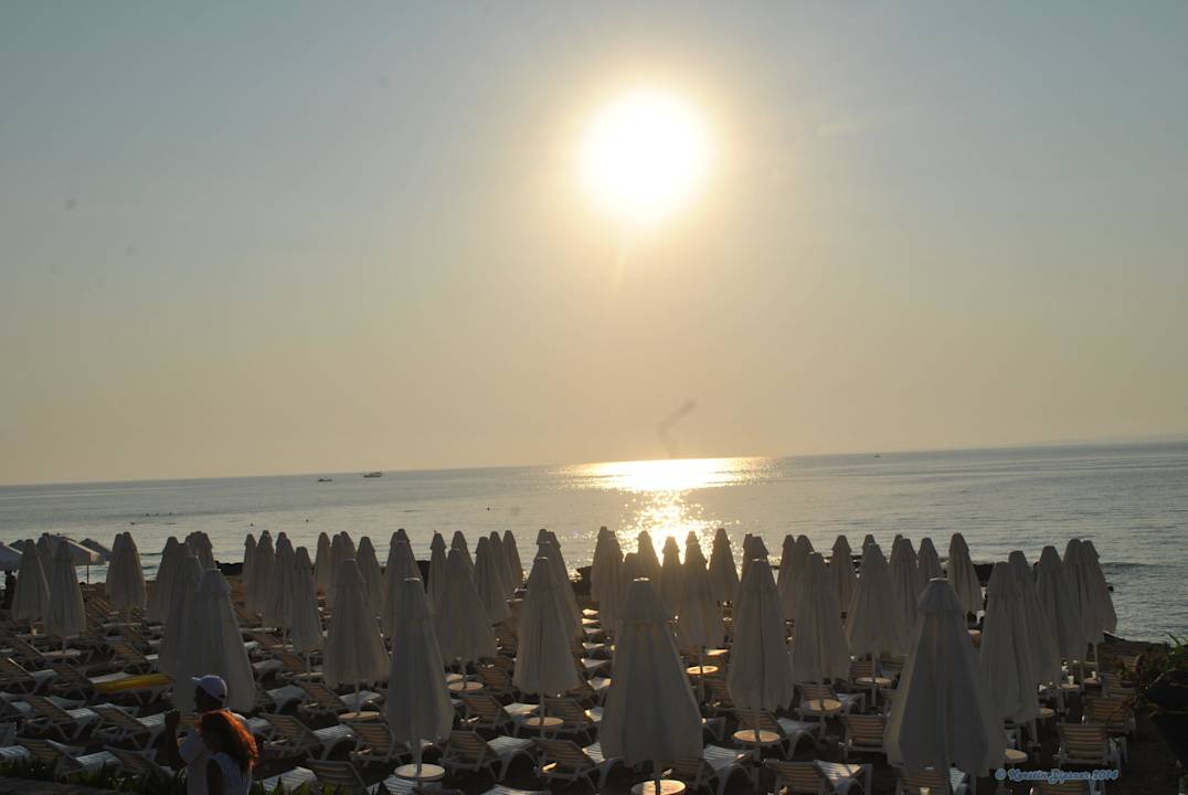 Sonnenuntergang Can Garden Beach