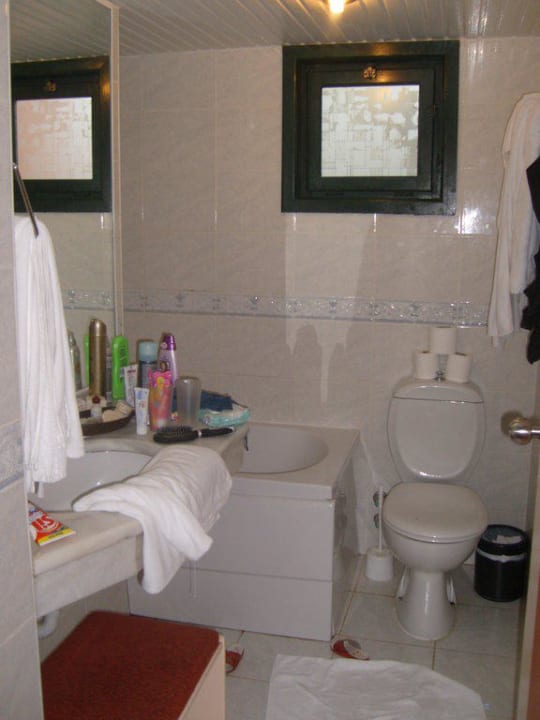Badezimmer des Appartments Hotel Süral Garden