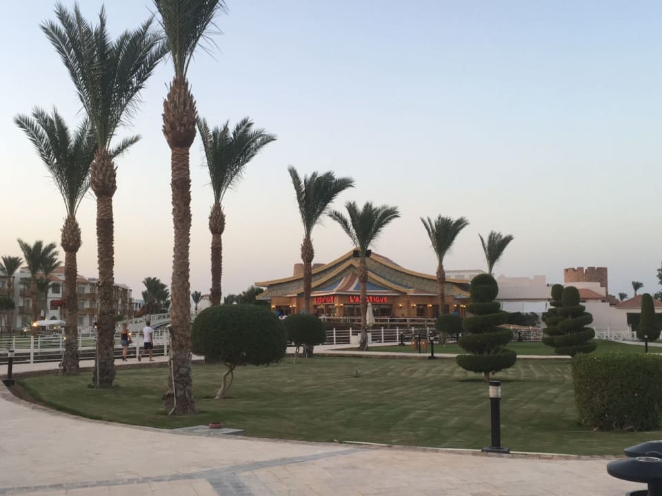 Gartenanlage Pickalbatros Dana Beach Resort - Hurghada