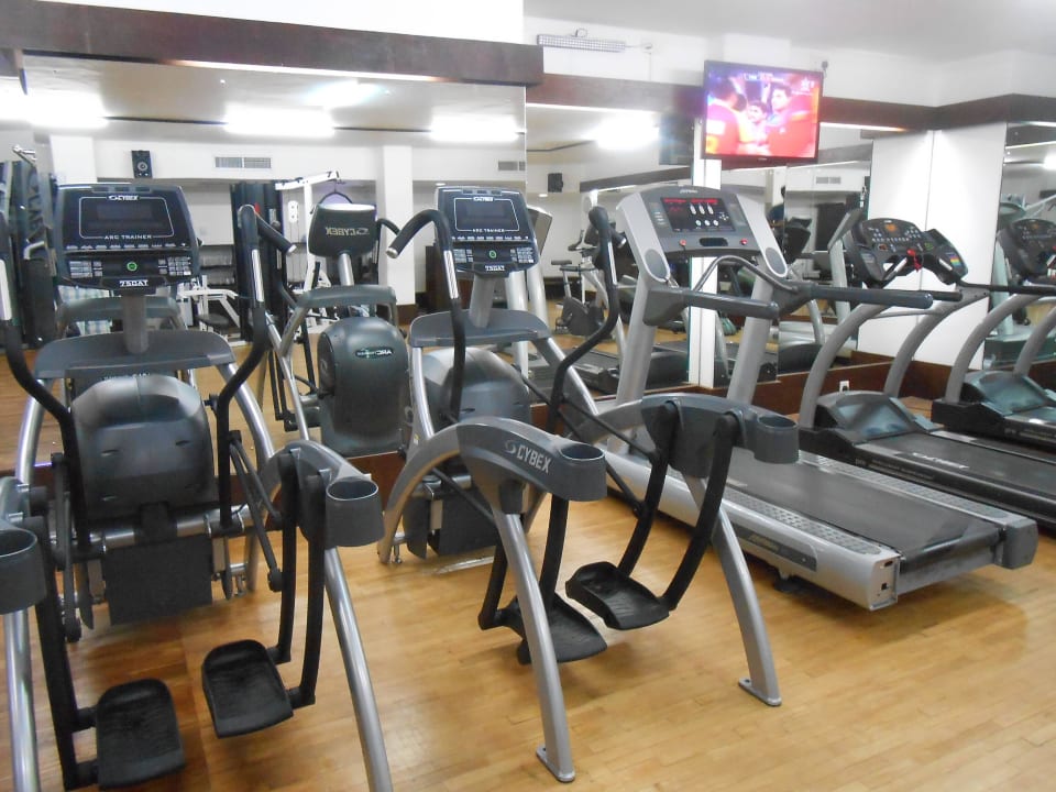 Fitnessraum.  Hotel Jetwing Beach
