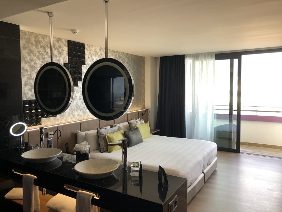 Zimmer Hard Rock Hotel Tenerife