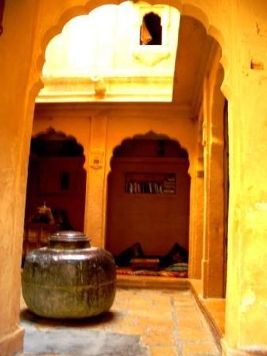 Lobby/Entrance Jaisalmer Desert Haveli Guest House