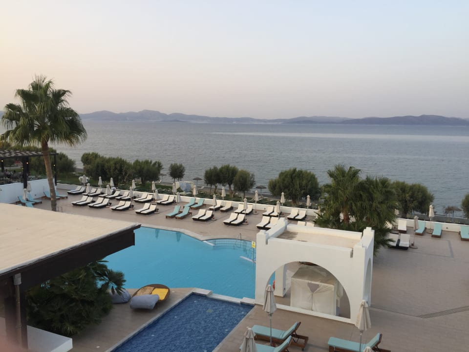 Ausblick TUI BLUE Oceanis Beach and Spa Resort