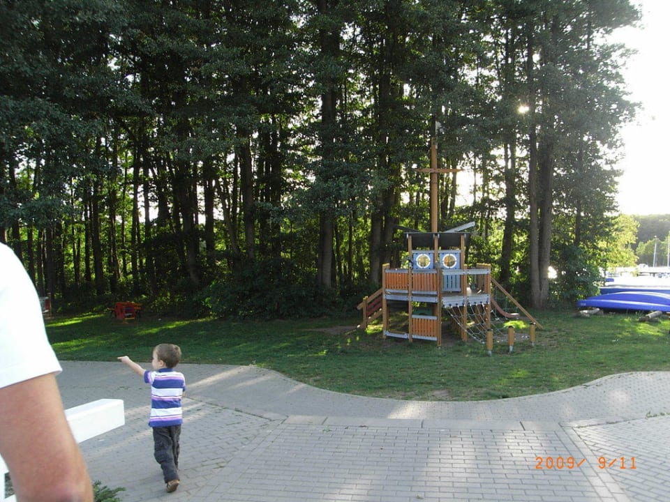 Kinderspielplatz des Hotels Precise Resort Hafendorf Rheinsberg