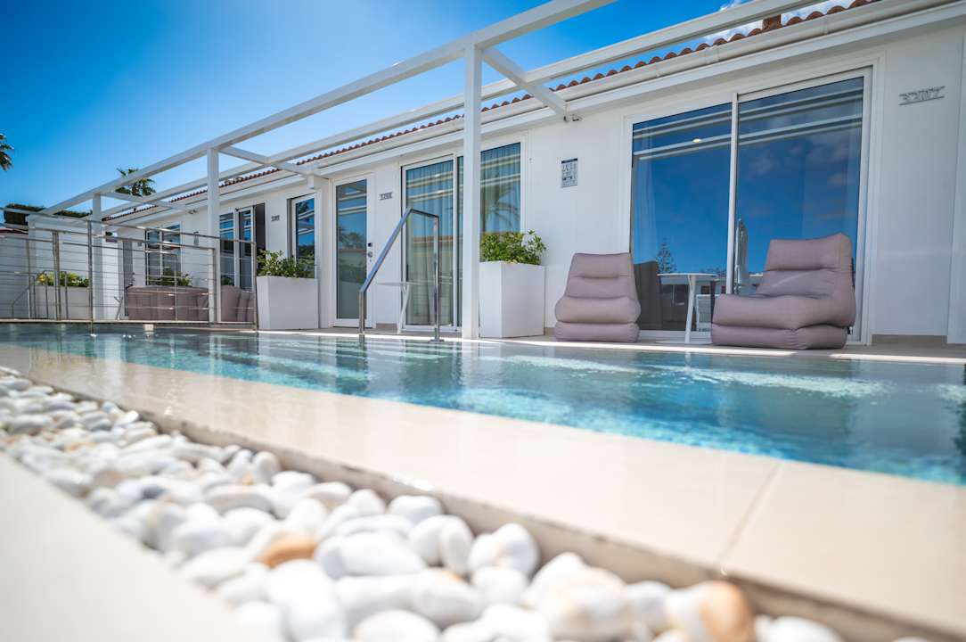 Zimmer HL Miraflor Suites Hotel