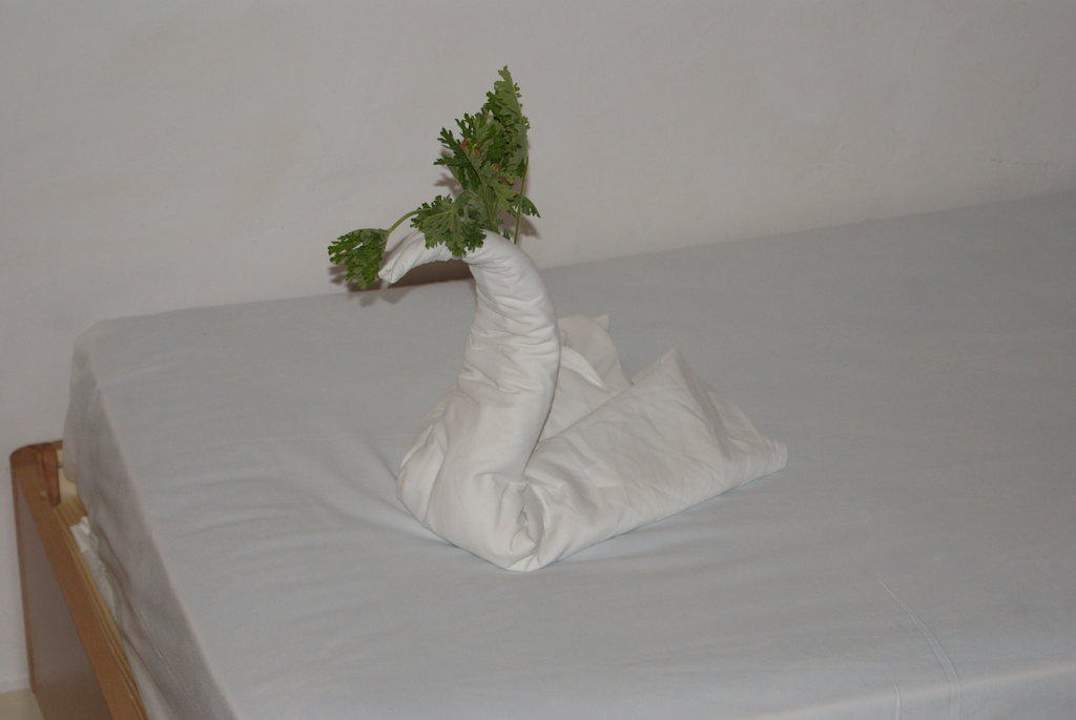 Was man mit einem Bettlaken alles machen kann Hotel El Mouradi Cap Mahdia