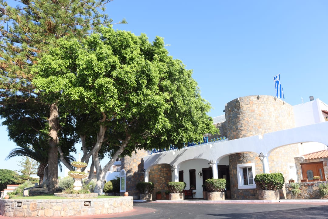 Außenansicht Alexander Beach Hotel & Village Resort