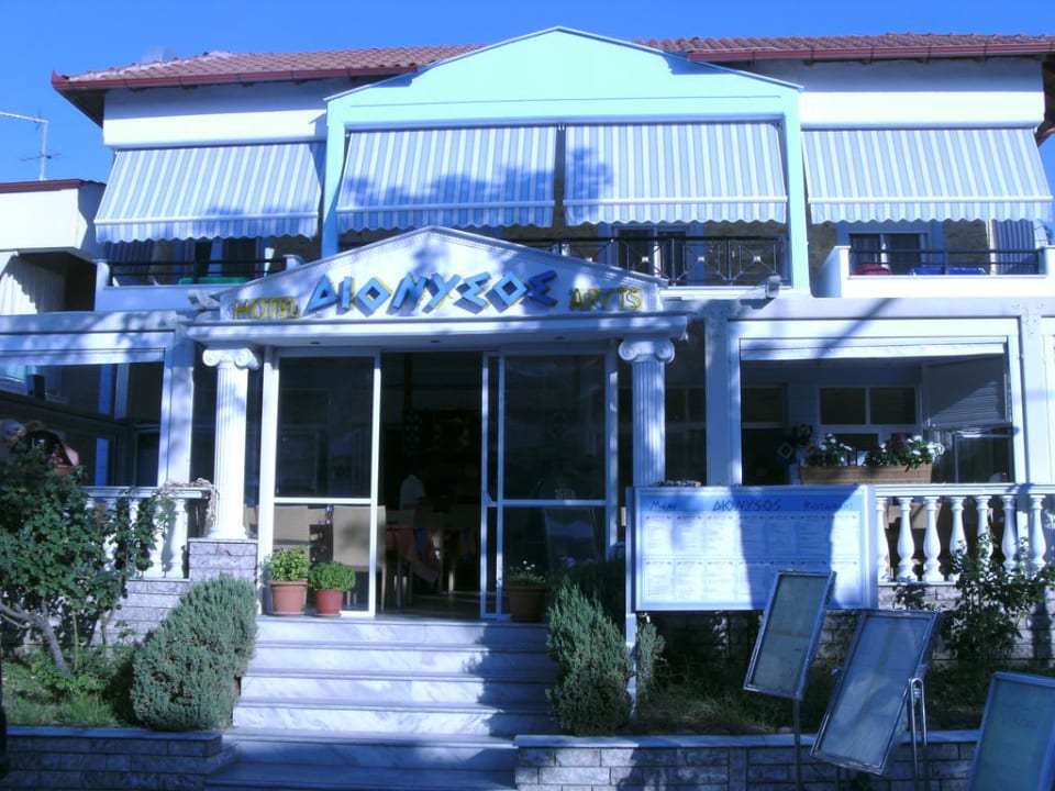 Hoteleingang Dionysos Hotel Dionysos