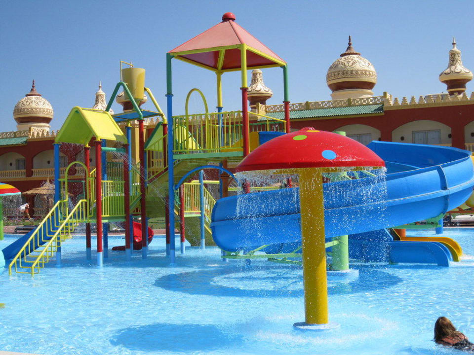 Горки детского аквaпарка Pickalbatros Alf Leila Wa Leila Resort - Neverland Hurghada
