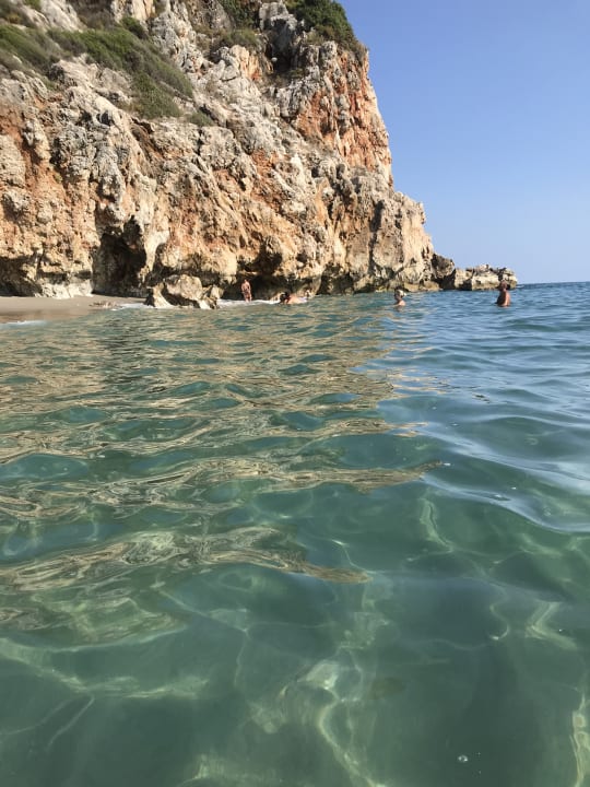 Strand Elite Luxury Suite & Spa