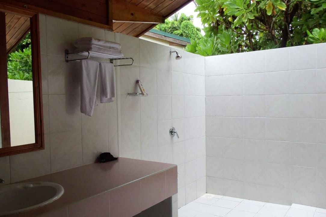 Dusche einfach klasse Meeru Maldives Resort Island