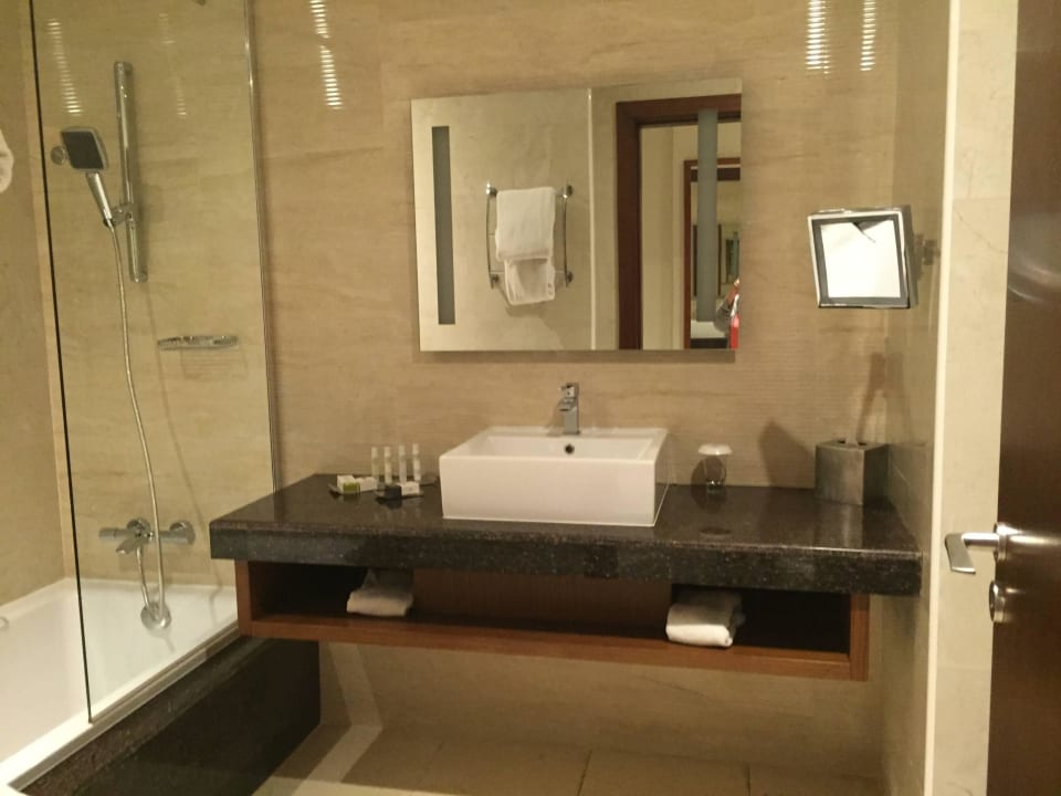 Doppelzimmer DoubleTree by Hilton Resort & Spa Marjan Island