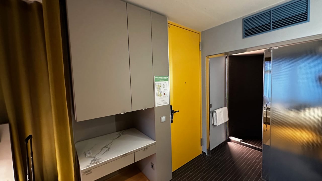 Zimmer b'mine hotel Düsseldorf