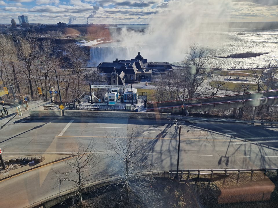 Ausblick Embassy Suites Hotel Niagara Falls / Fallsview