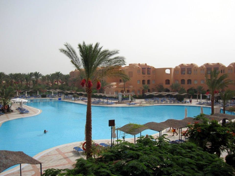 Großer Pool Jaz Makadi Oasis Resort