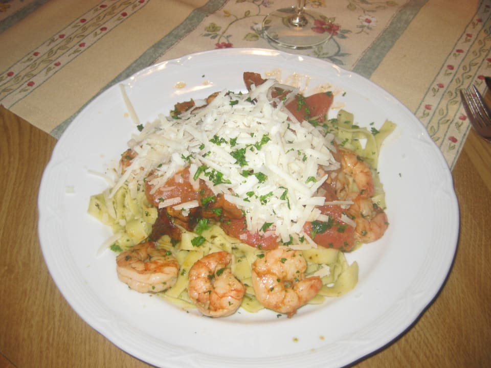 Shrimp dish AKZENT Hotel Schranne