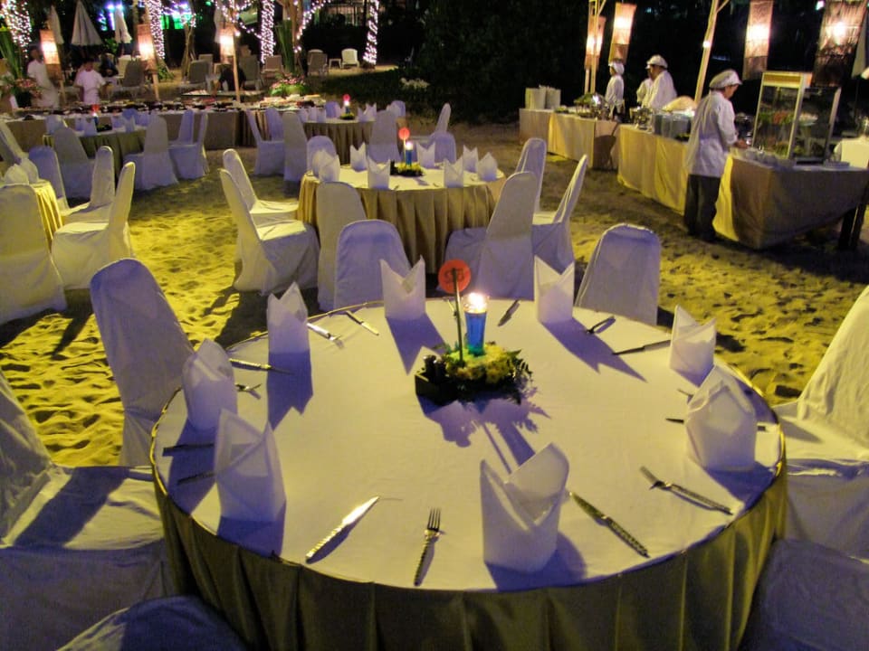 Silvesterfeier am Beach vom Naithonburi Hotel Naithonburi Beach Resort