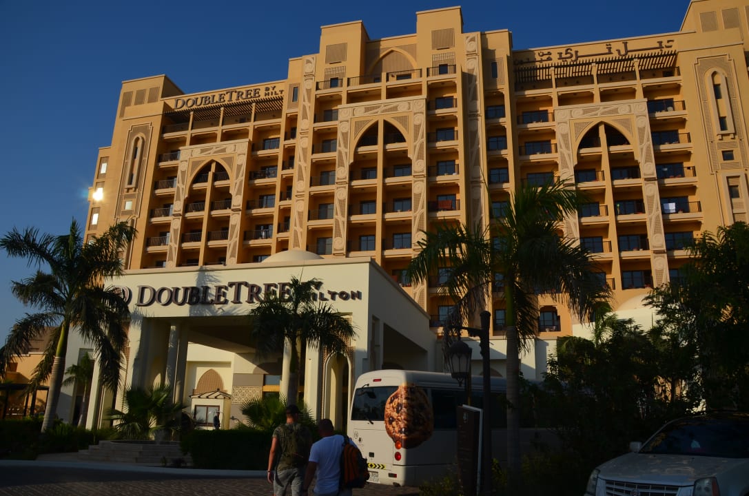 Außenansicht DoubleTree by Hilton Resort & Spa Marjan Island