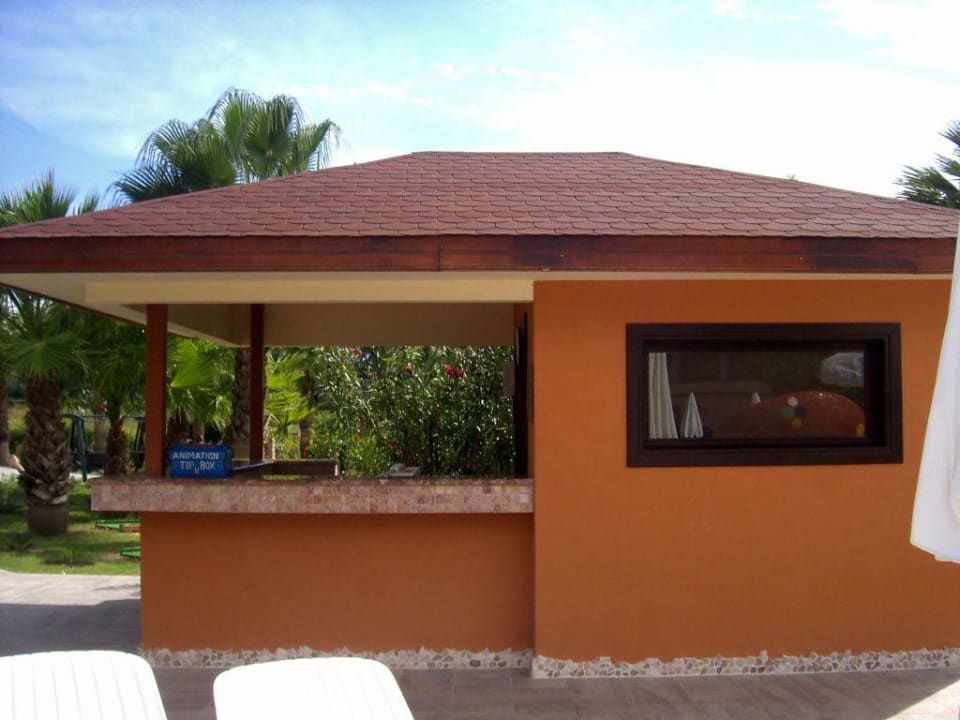 Das Animationdesk Club Grand Side