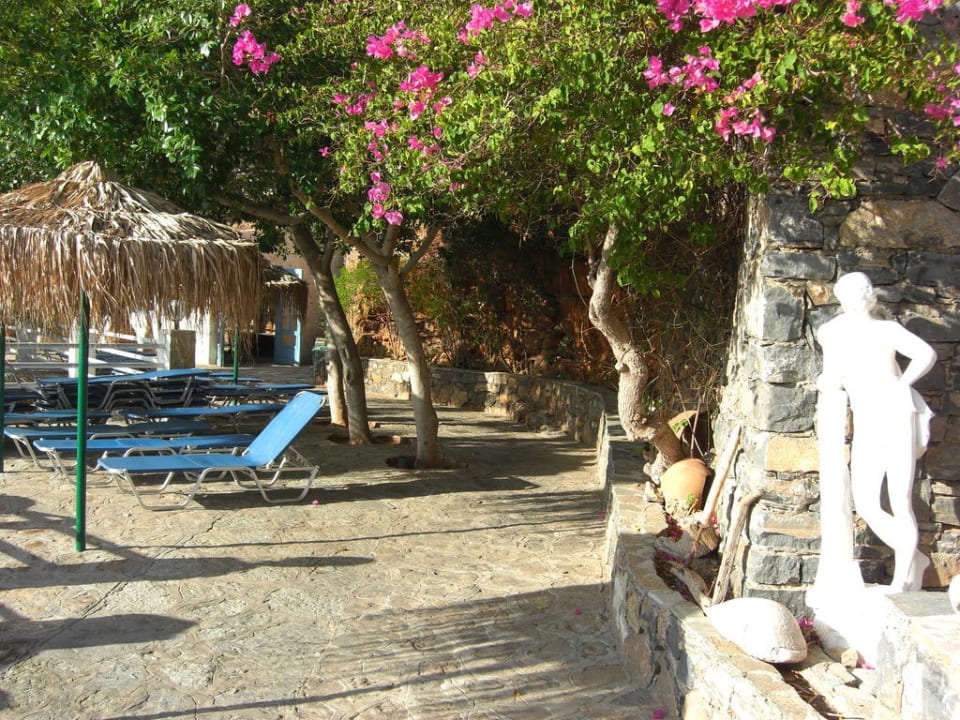 Pool, oberhalb Elounda Residence Resort & Waterpark