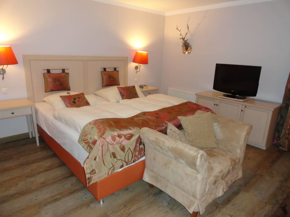 Bett in der Suite Hotel Ampervilla