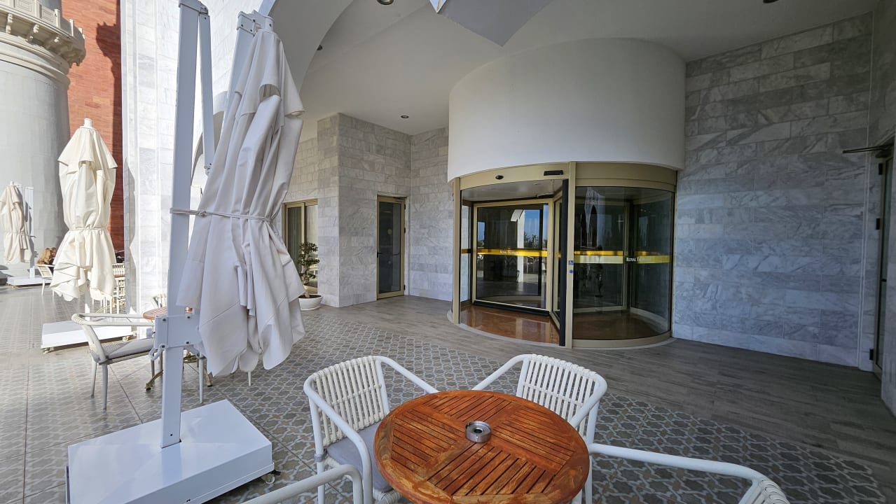 Lobby Royal Taj Mahal Hotel
