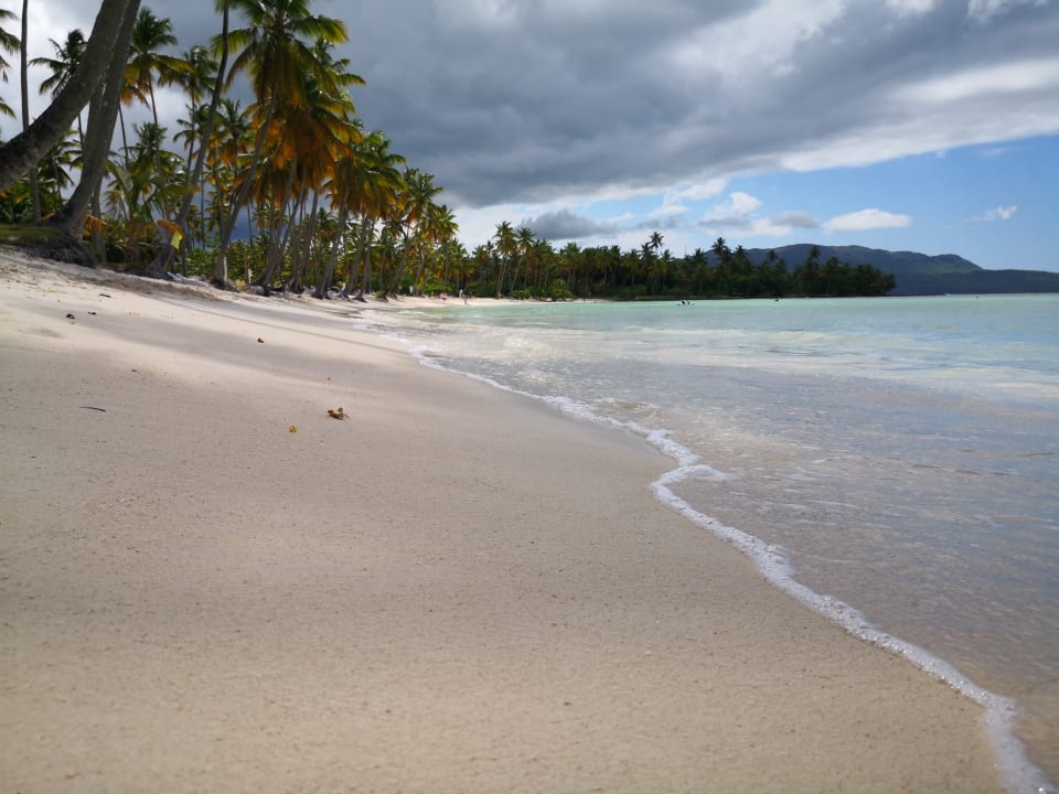 Strand Wyndham Alltra Samana