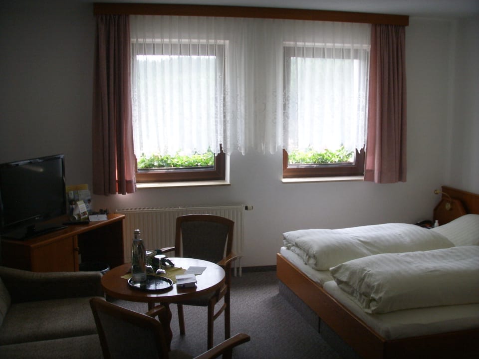 Zimmer Nr.8 Berghotel Talblick