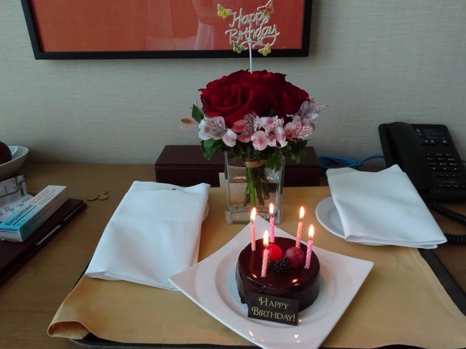 Gruß vom Hotel zum Geburtstag Eastin Grand Hotel Sathorn