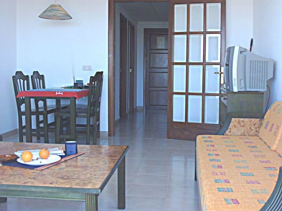 Der Wohnraum des Appartements La Santa Maria Hotel