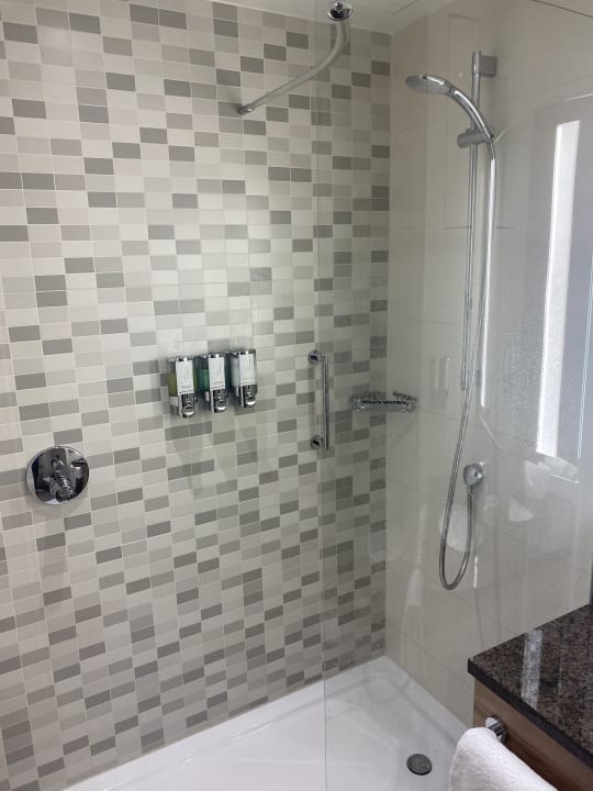 Zimmer Hampton By Hilton Frankfurt Airport