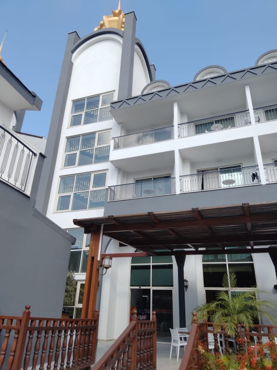 Außenansicht Well Palace Side