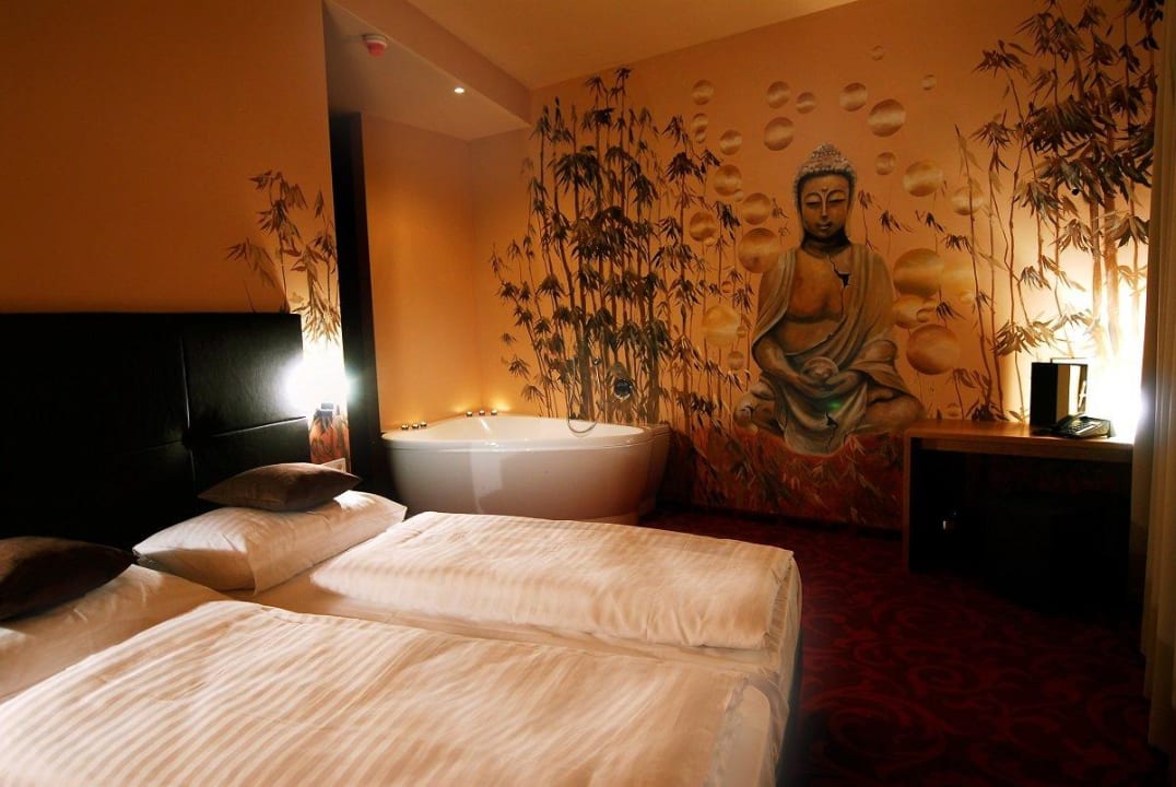 Themenzimmer Buddha Kuschelhotel Zeman