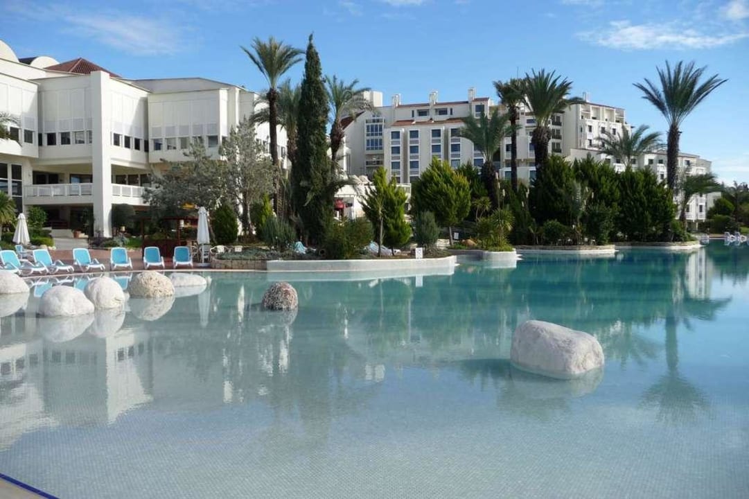 Außenansicht mit Pool PALOMA Perissia
