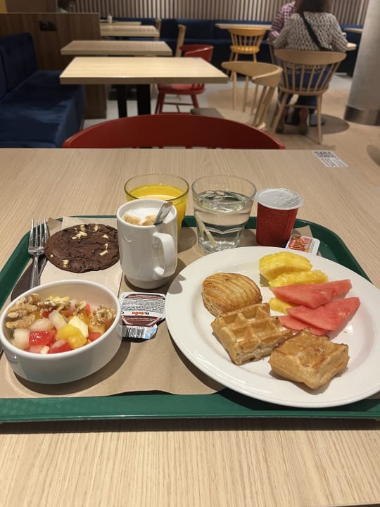 Gastro Hampton By Hilton Barcelona Fira Gran Via