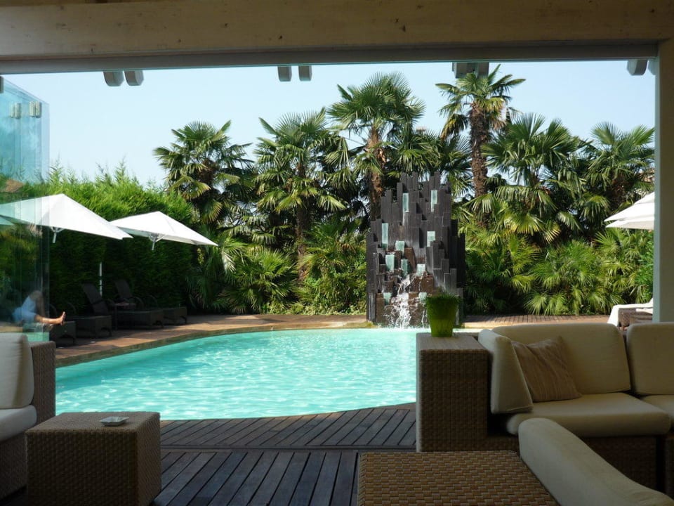 Blue Bar mit Pool Color Hotel