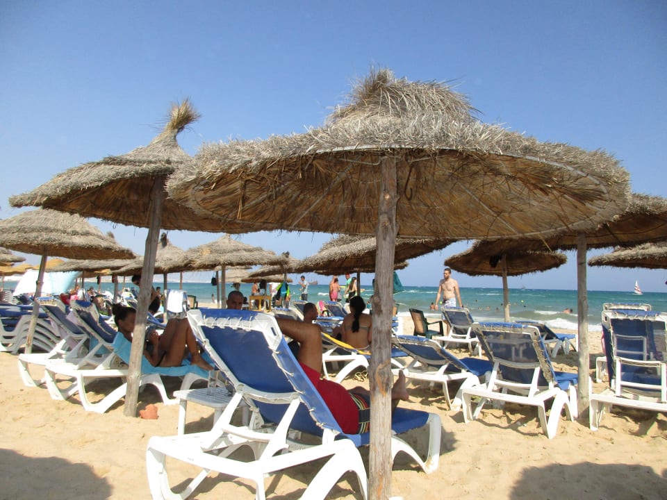 Liegen am Strand Diar Lemdina Hotel