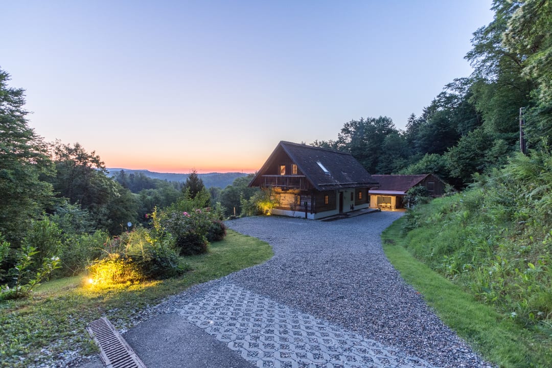 Gartenanlage steiRerBLiCke - Vinothek Petzles