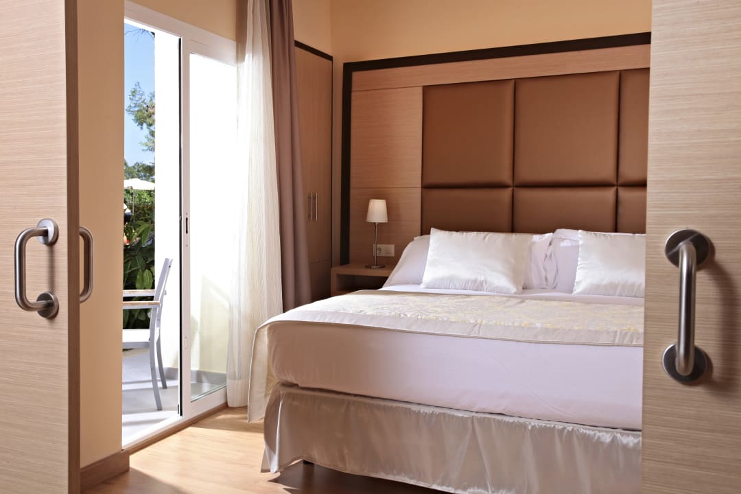 Zimmer Zafiro Tropic