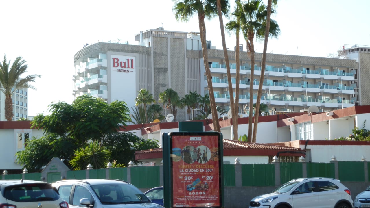 Außenansicht Bull Escorial & Spa