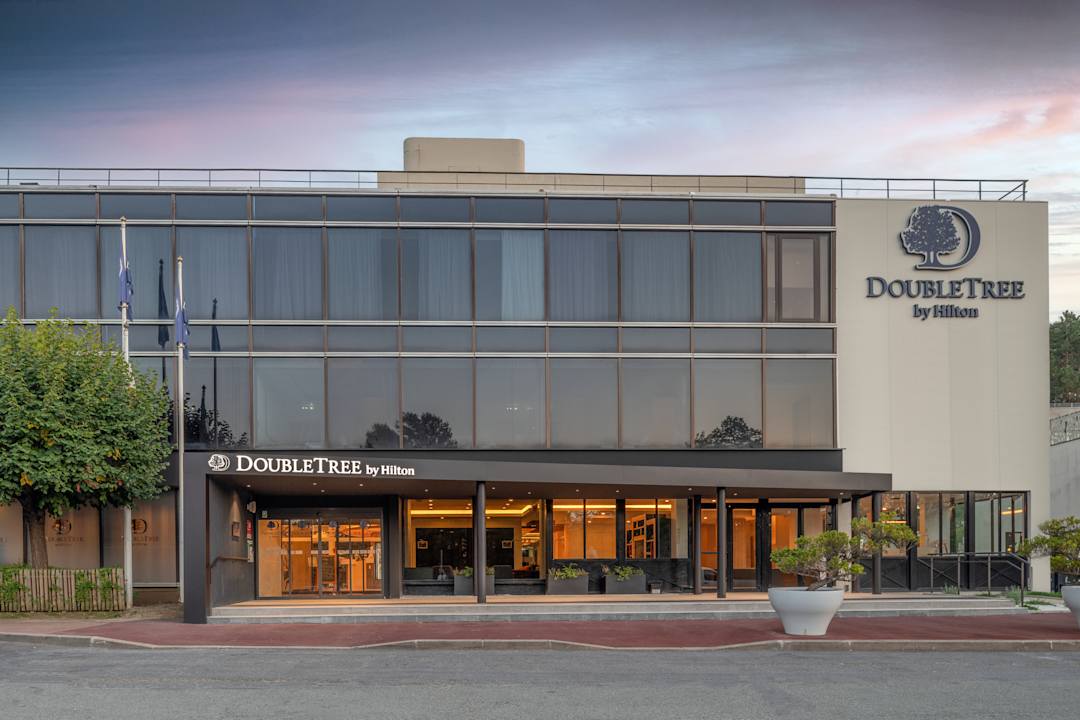 Außenansicht DoubleTree by Hilton Paris Bougival